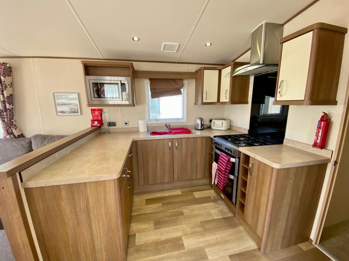 Winchelsea Beach Holiday Home - Pool & Beach エクステリア 写真